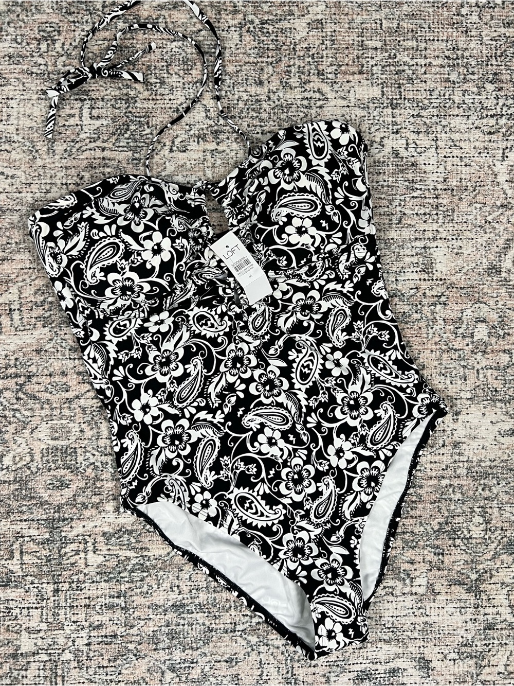 LOFT Beach Cutout Halter One Piece Swimsuit Medium Black White Floral NWT - Picture 5 of 16